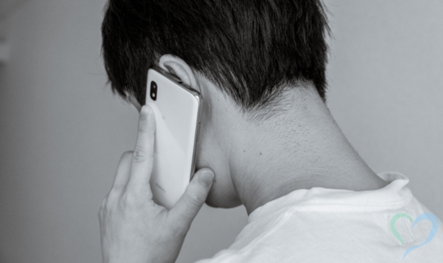 嫌がらせする人