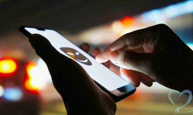 ネットストーカー