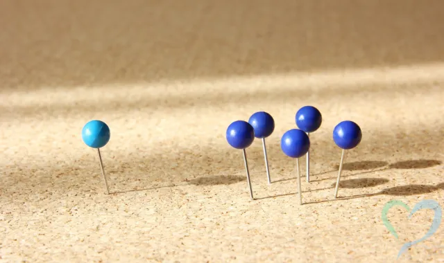 孤立させられる