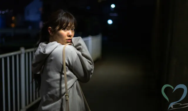 ずっと後ろを振り返ってしまう