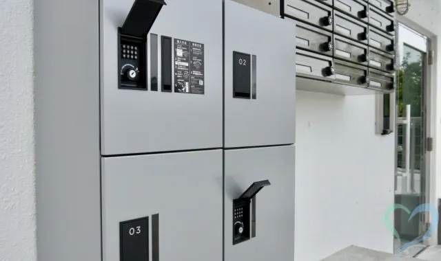 宅配ボックスと郵便受け