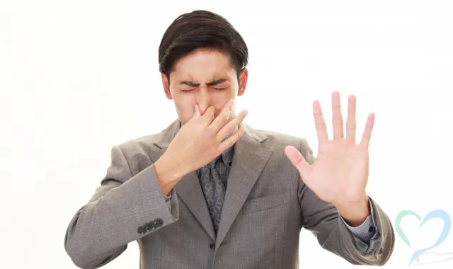 臭いに耐え切れない人